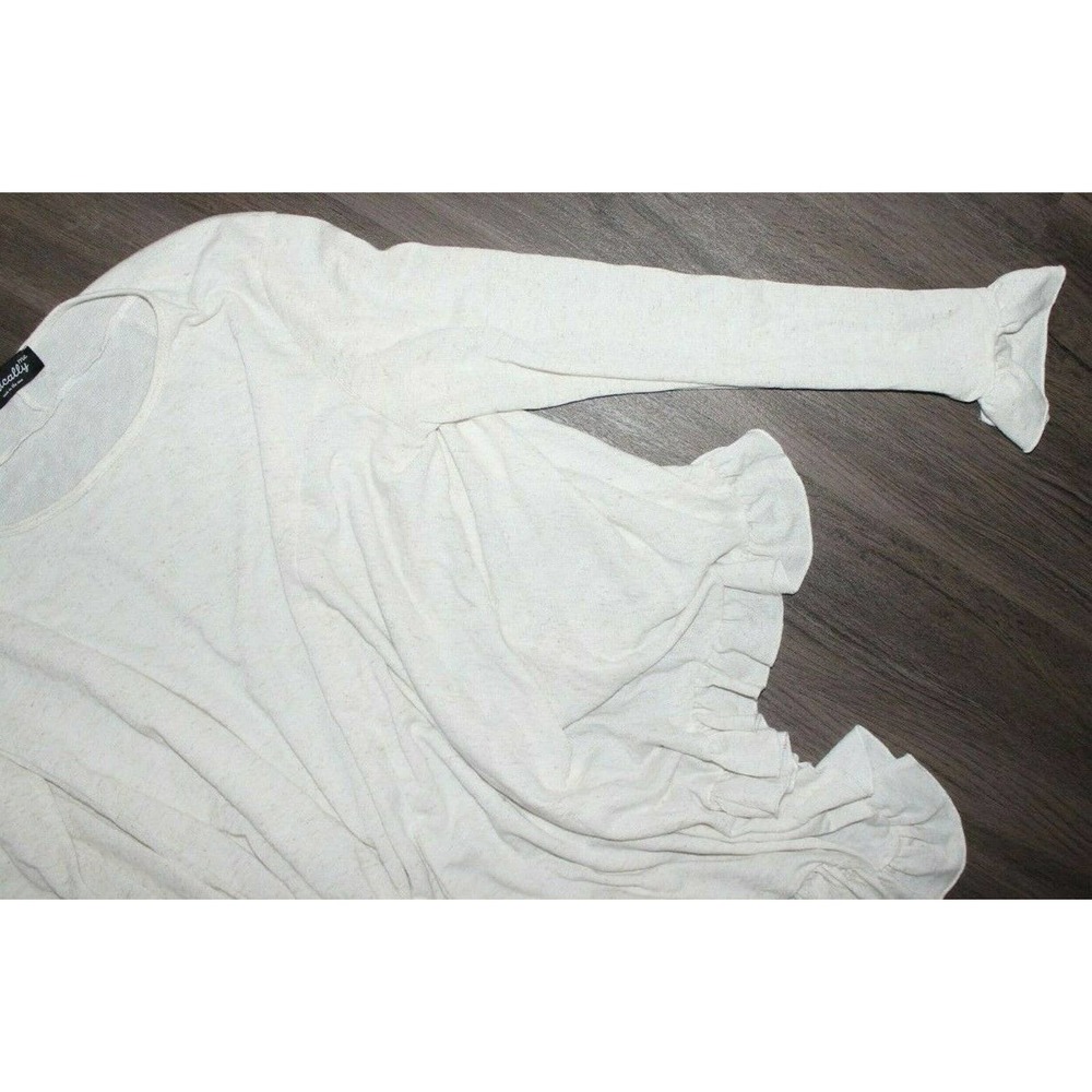 Basically Me Medium Large M/L Ruffle Pull Over Top - Picture 6 of 6
